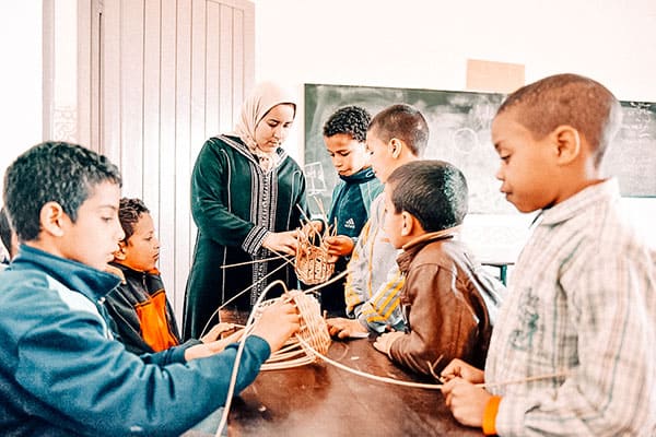 Cours d'arts plastiques au Centre Fiers & Forts