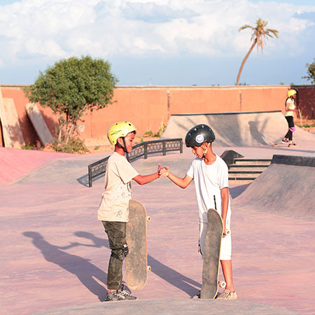 Chidlren at the skatepark Fiers & Forts